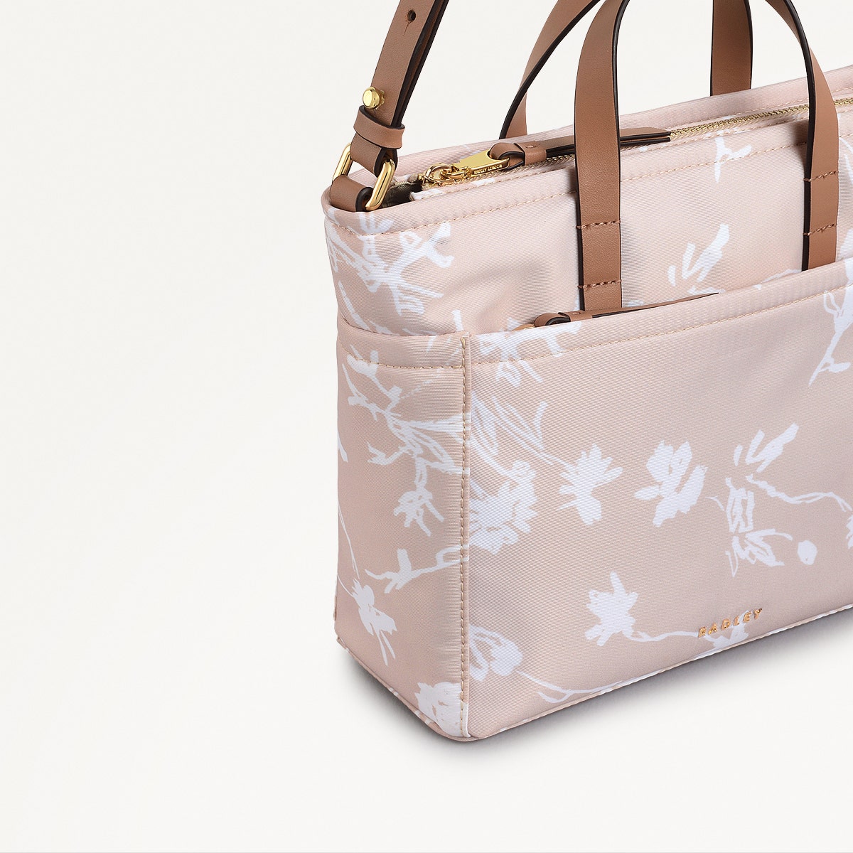 Park Crescent Blossom Fabric Small Ziptop Grab Bag in Oat Milk - 111228