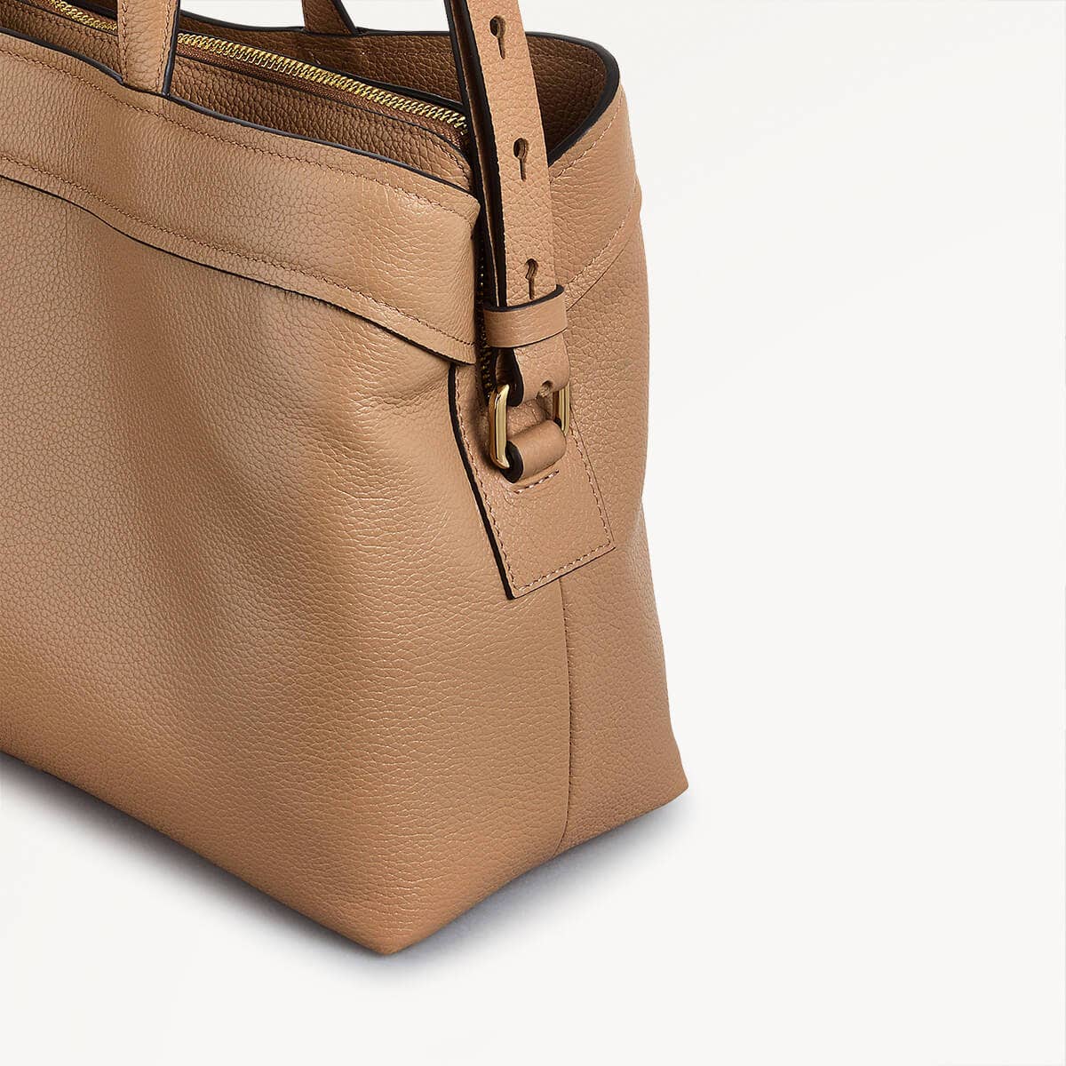 Albany Mews Leather Medium Ziptop Grab Bag in Chai - 111258