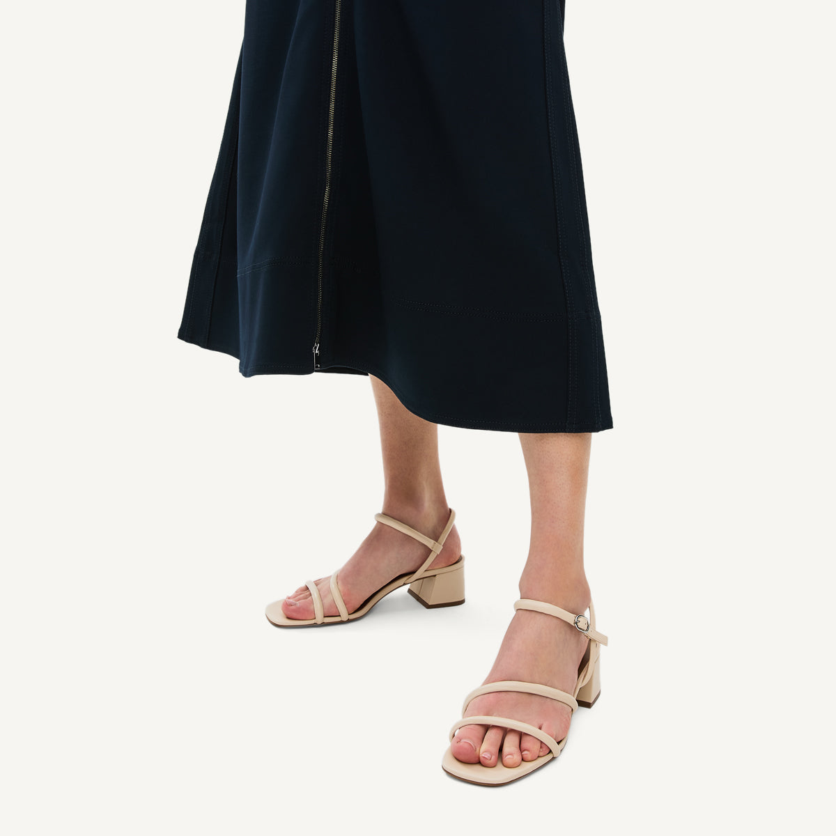 Landsdown Crescent Strap Sandal Chalk - 111312