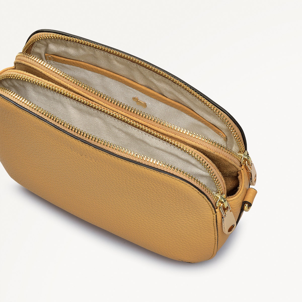 Dukes Place Leather Medium Ziptop Cross Body Bag in Pecan - 111380