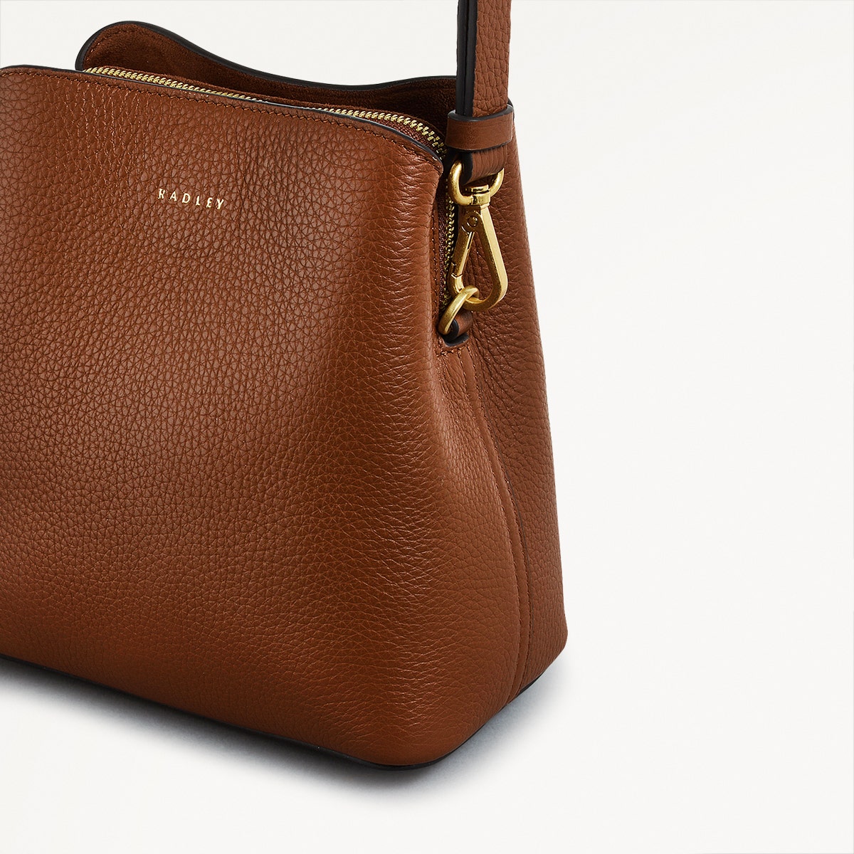 Dukes Place Small Compartment Cross Body Saddle - 111387
