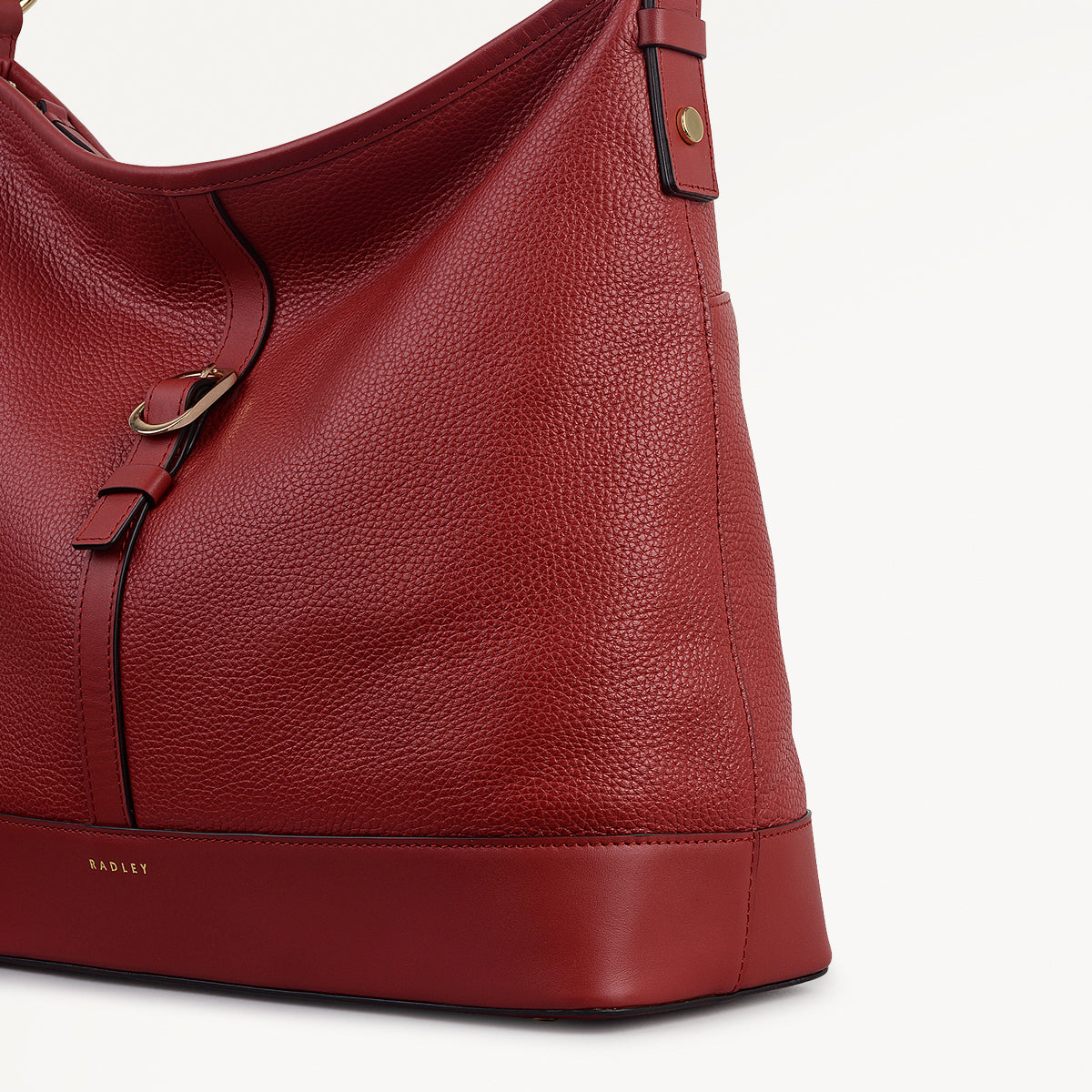 Ebury Leather Medium Ziptop Shoulder Bag in Claret - 111928