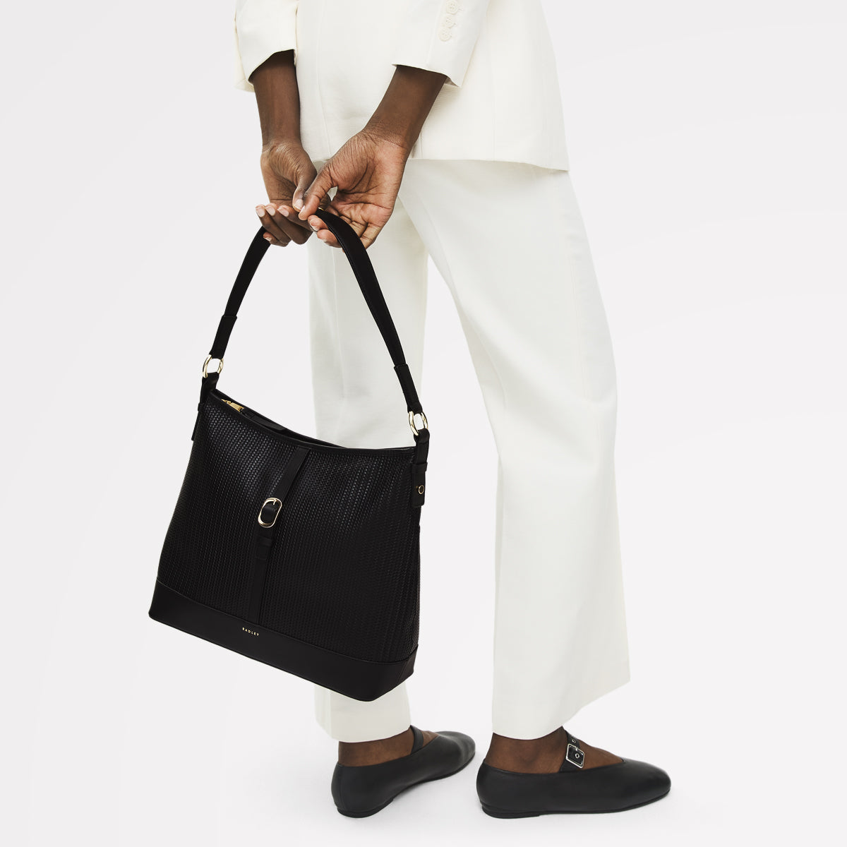 Ebury Leather Medium Ziptop Shoulder Bag in Black - 111929