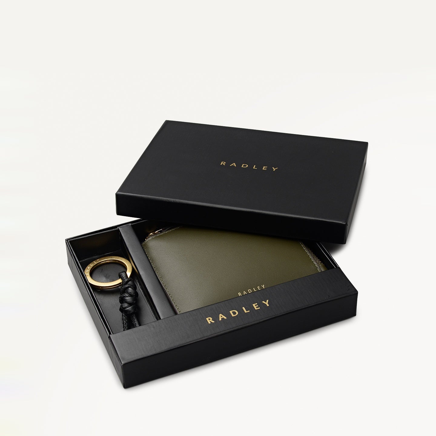 Black Medium Boxed Purse And Keyring | Chilworth Street AW25