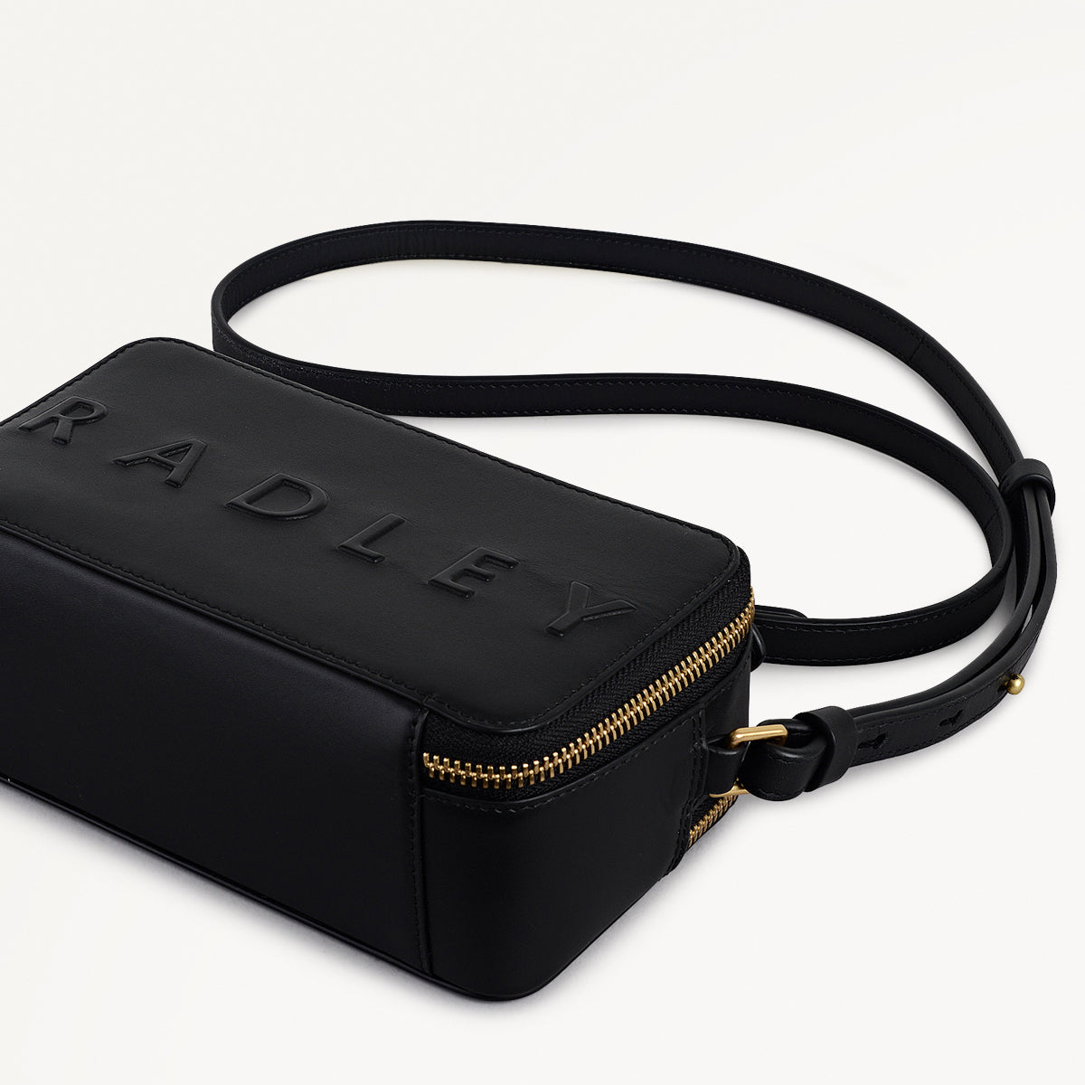 Calvert Road Leather Zip Around Cross Body Bag in Black - 112203