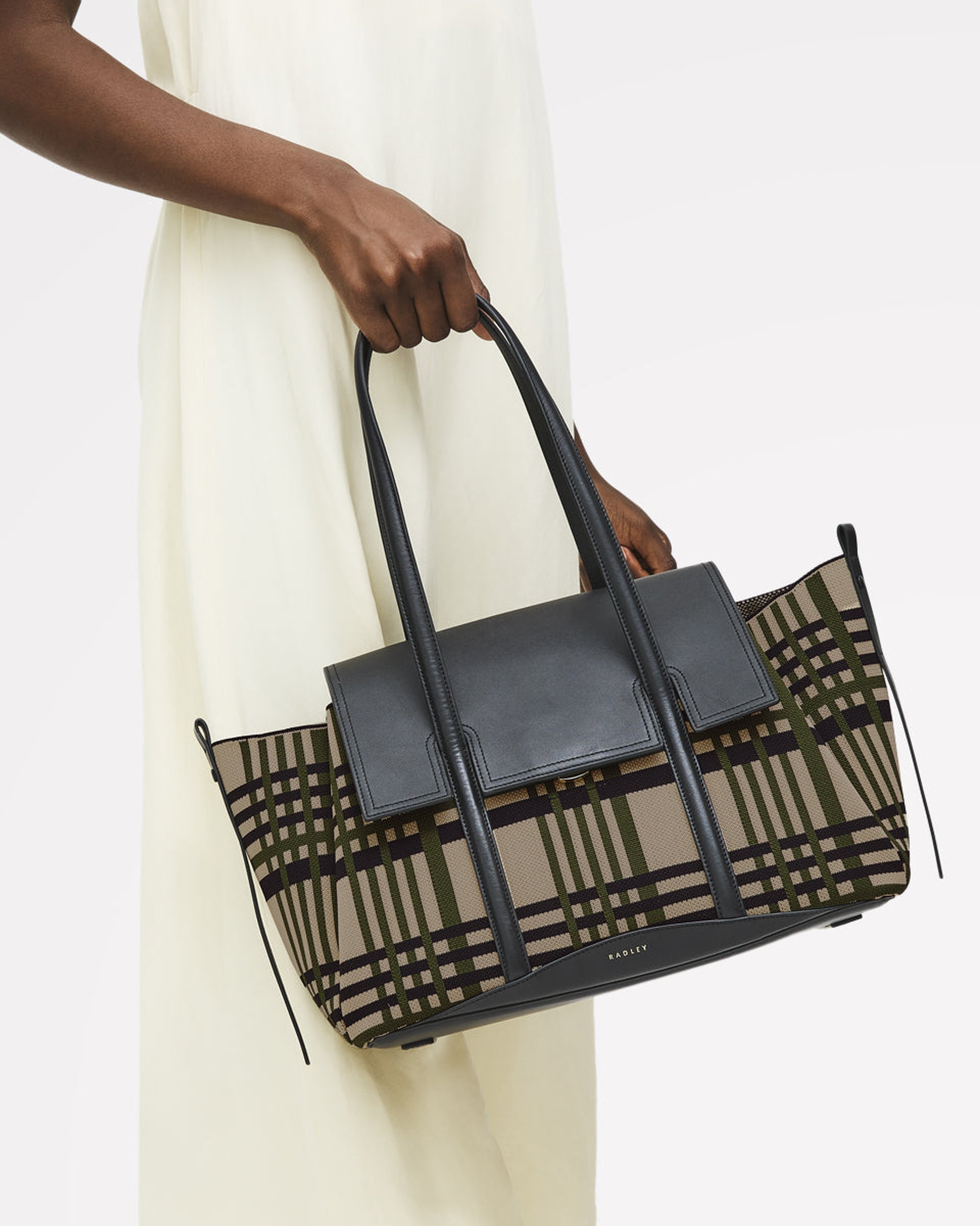 The Chancery Leather Medium Flapover Shoulder Bag in Porcini - 112254