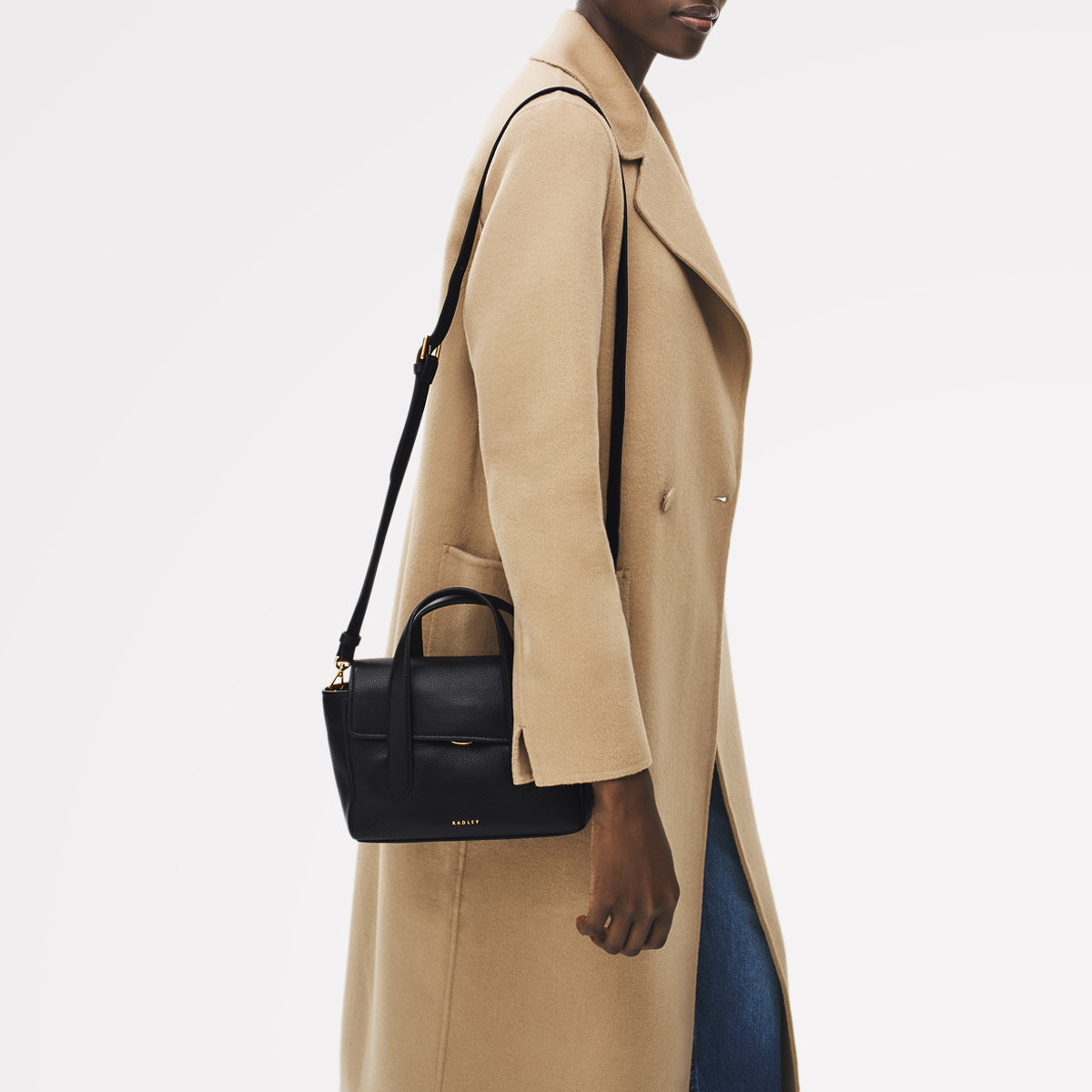 Mayfair Lane Leather Small Flapover Grab Bag in Black - 112596