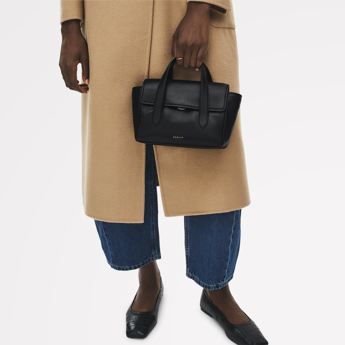 Mayfair Lane Leather Small Flapover Grab Bag in Black - 112596