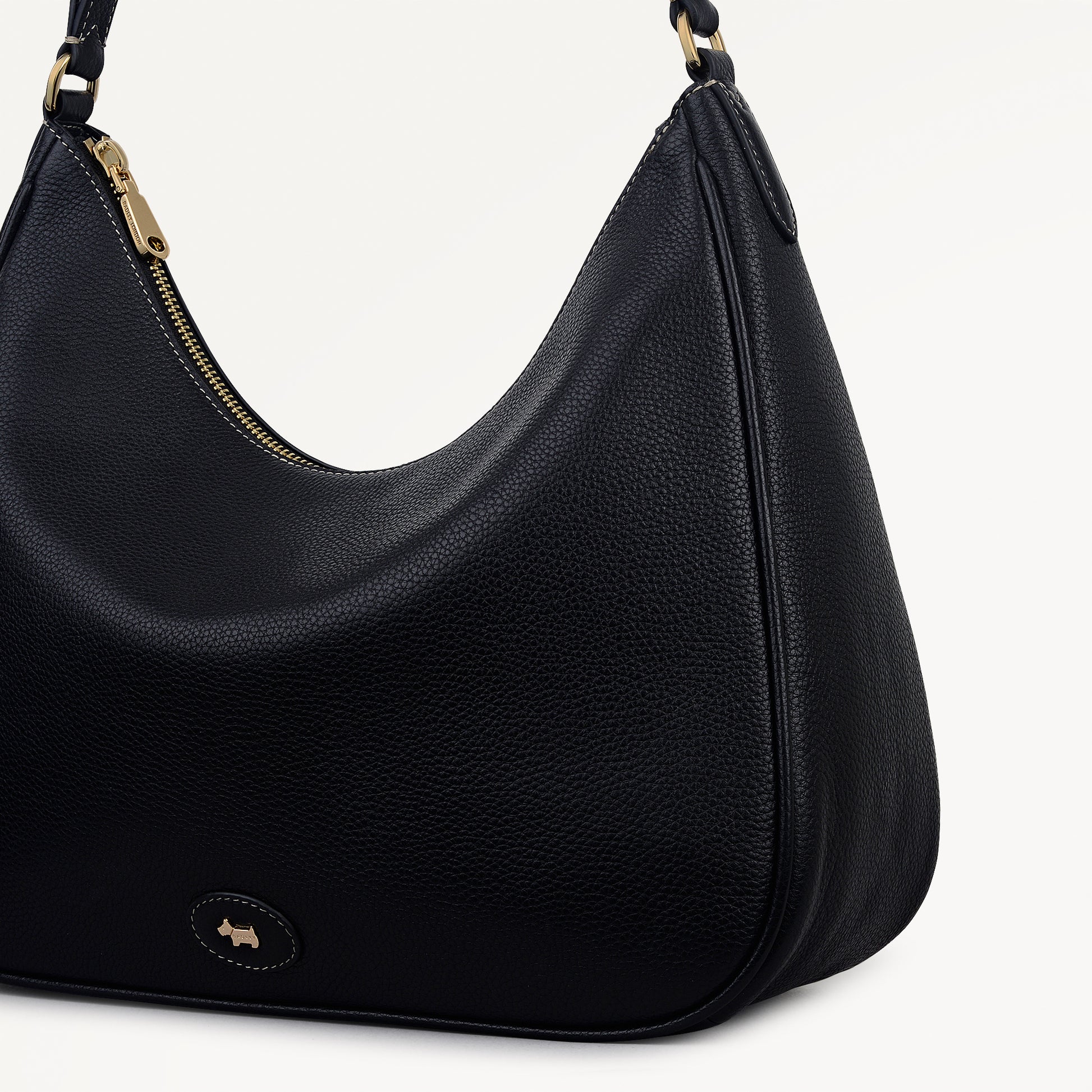 Heath Crescent Leather Large Ziptop Shoulder Bag in Black - 112609