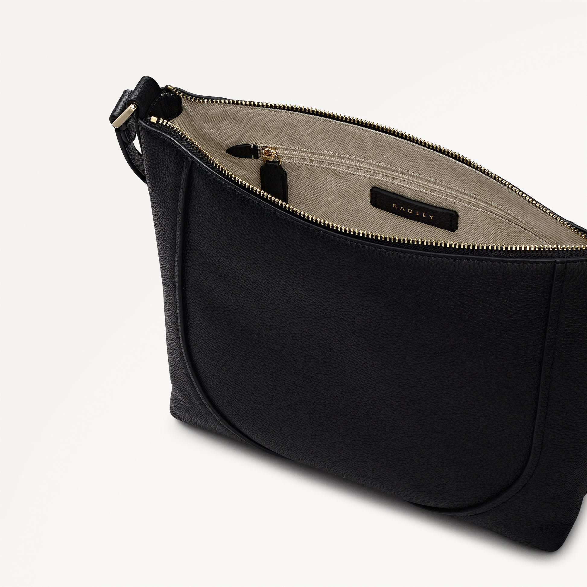 Wood Park Leather Medium Ziptop Cross Body Bag in Black - 112622