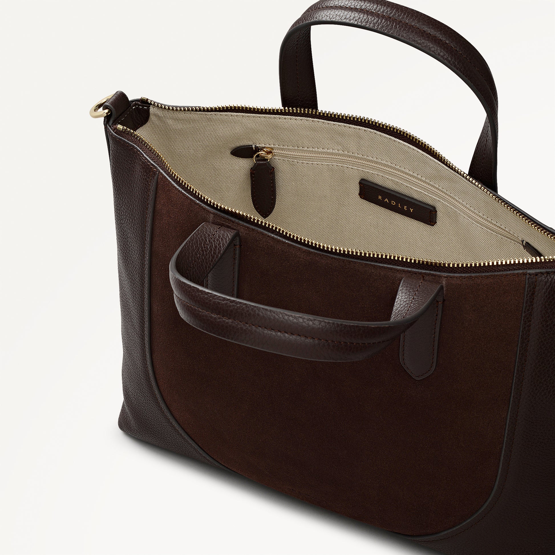 Wood Park Leather Medium Ziptop Grab Bag in Dark Oak - 112634
