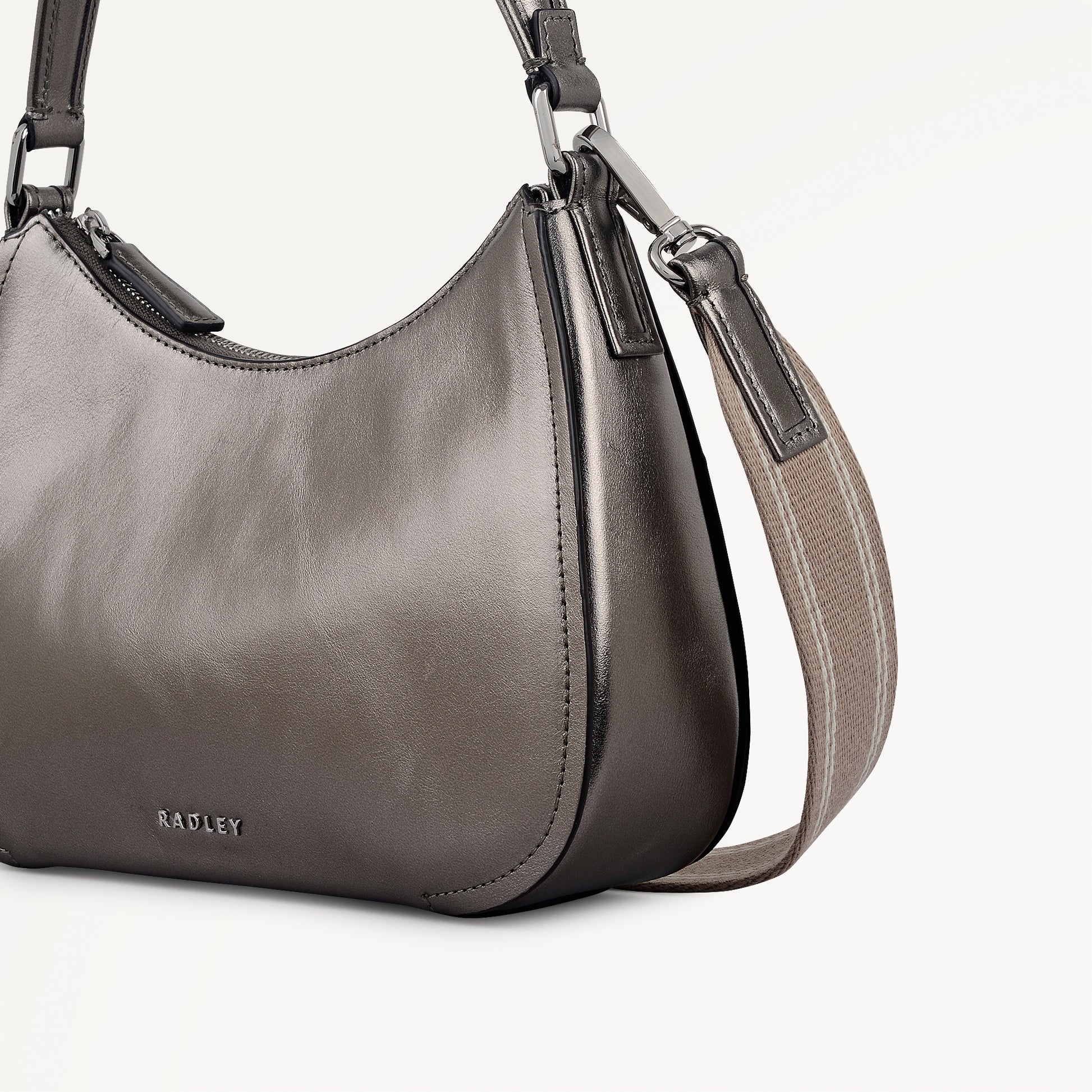 Crosby Alley Leather Medium Ziptop Shoulder & Slg Bag in Gun Metal - 112641