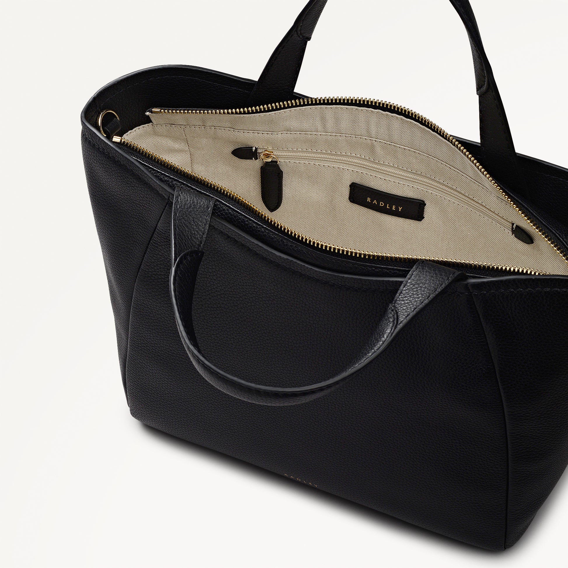 Muswell Lane Leather Medium Ziptop Grab Bag in Black - 112658