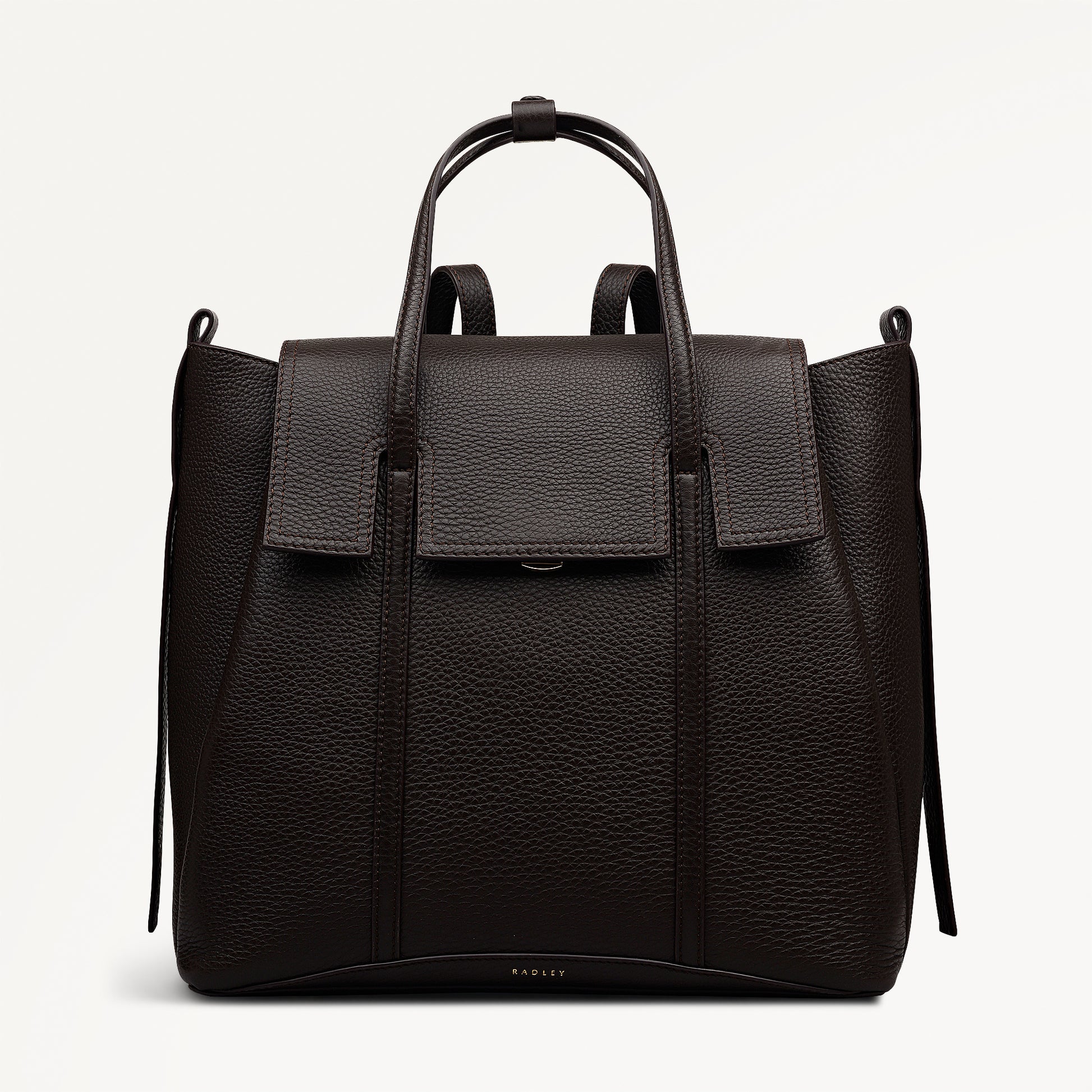 The Chancery Leather Medium Flapover Backpack in Dark Oak - 113312