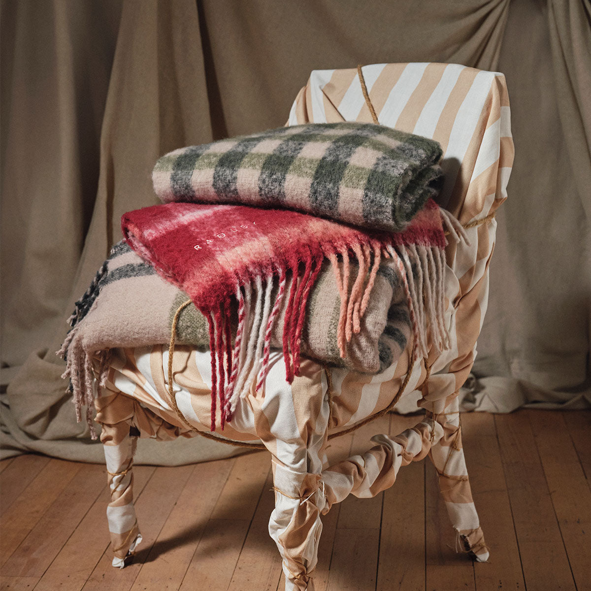 Radley Check Fabric Blanket in Ash - 112495