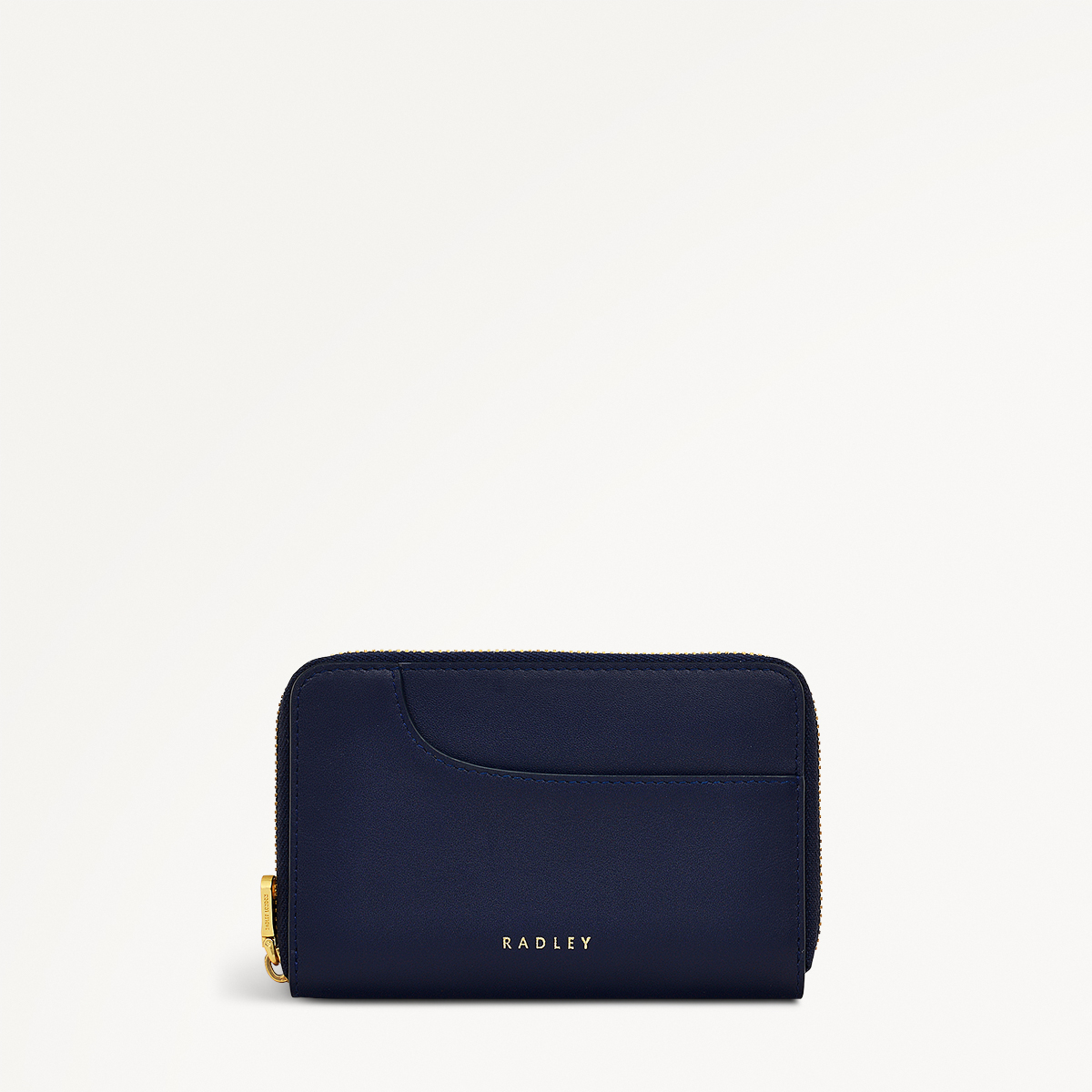 Pockets Medium Zip Around Purse Eventfall