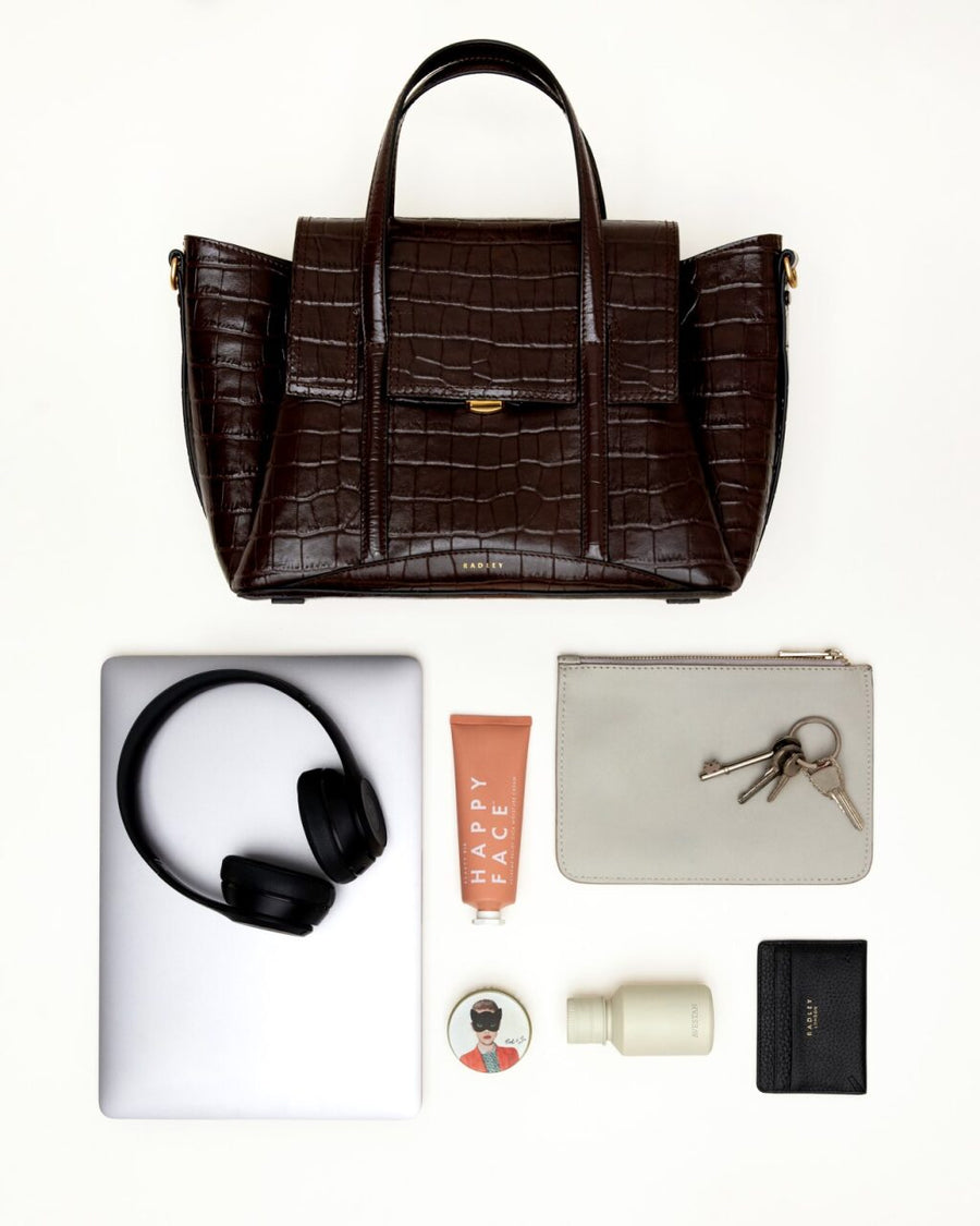 The Chancery Leather Medium Flapover Grab Bag in Dark Oak - 112168