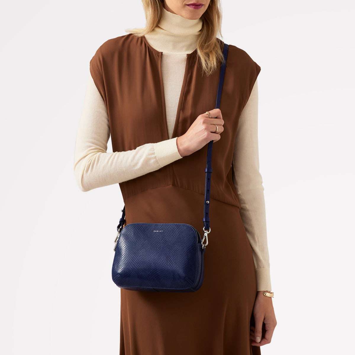 Dukes Place Leather Medium Ziptop Crossbody Bag in Evenfall - 110153