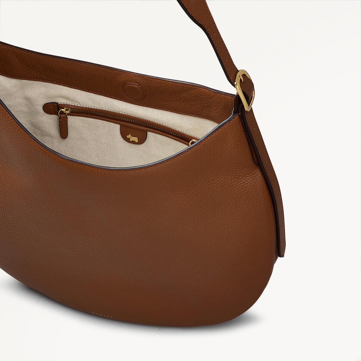 Kensington Place Leather Large Open Top Shoulder Bag in Saddle - 110162