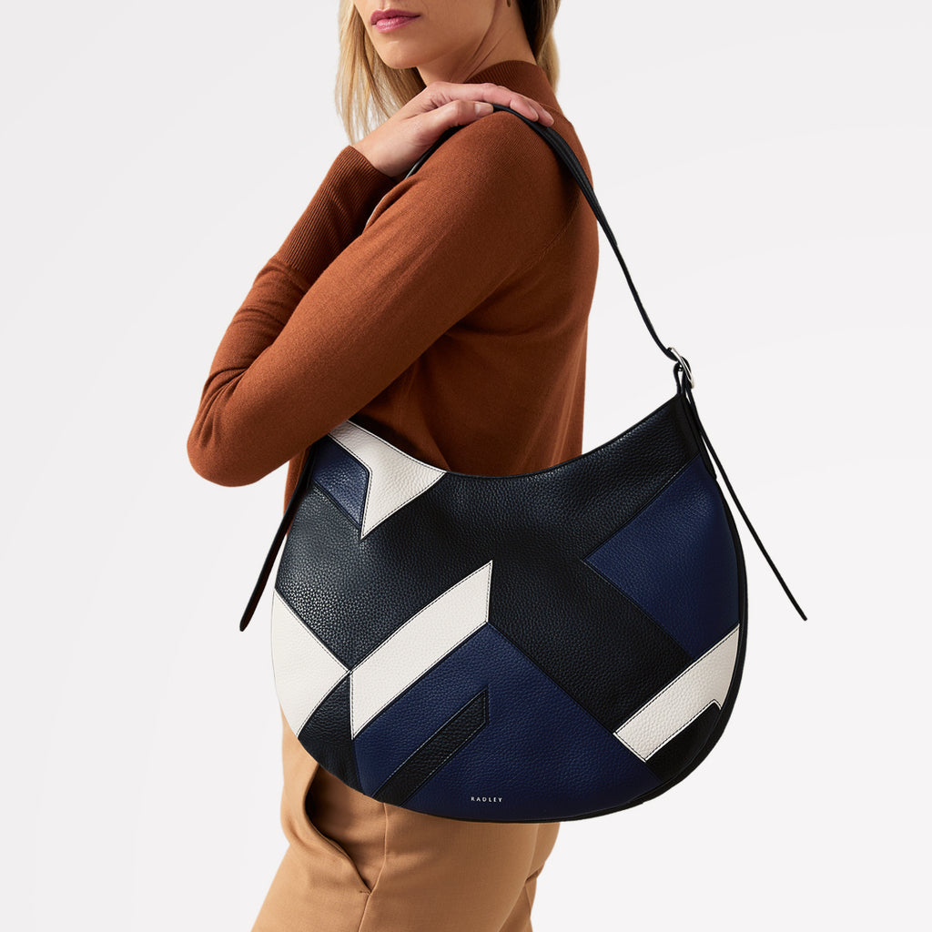 Kensington Place Leather Open Top Shoulder Bag in Black - 110163