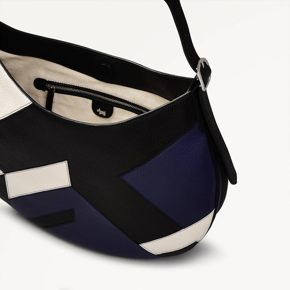 Kensington Place Leather Open Top Shoulder Bag in Black - 110163