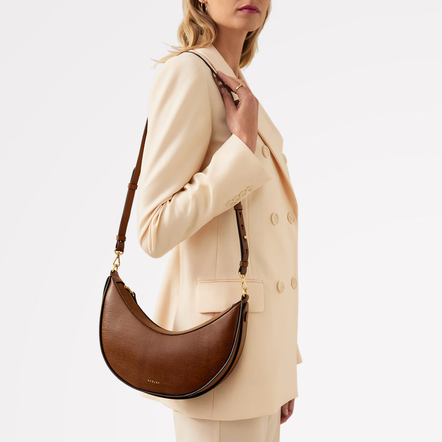 The Kensal Leather Small Ziptop Shoulder Bag in Saddle - 110167