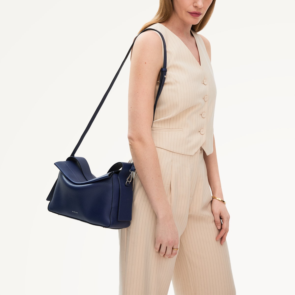 De Beauvoir Leather Medium Ziptop Grab Bag in Evenfall - 110170