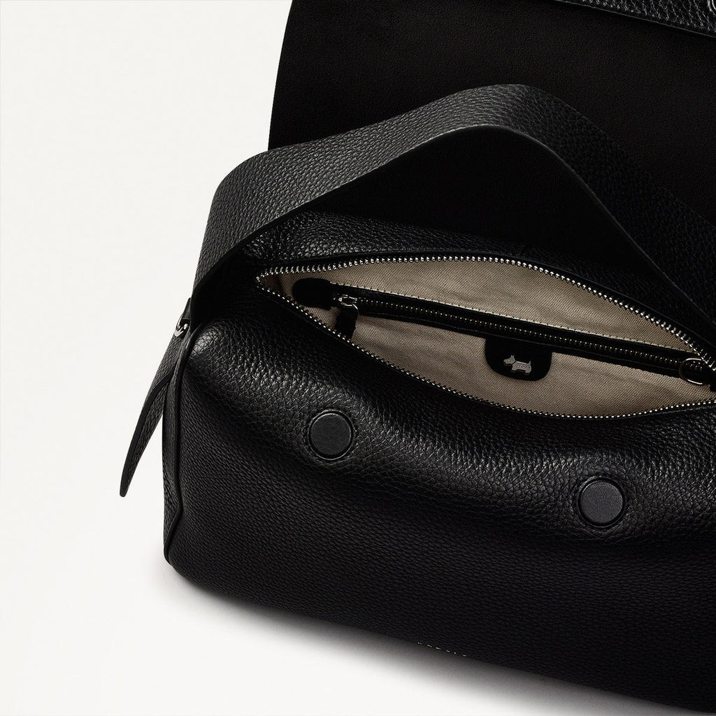 De Beauvoir Leather Medium Ziptop Grab Bag in Black - 110171
