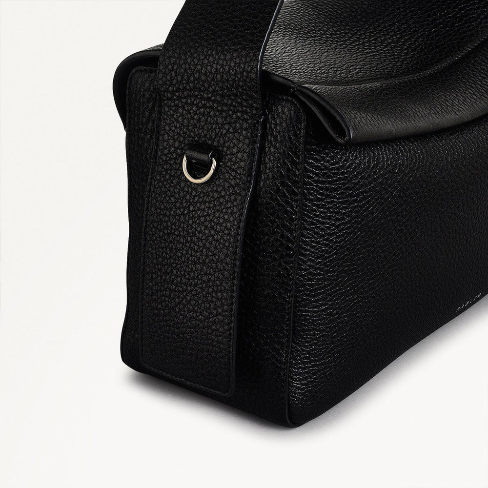 De Beauvoir Medium Ziptop Grab Black - 110171