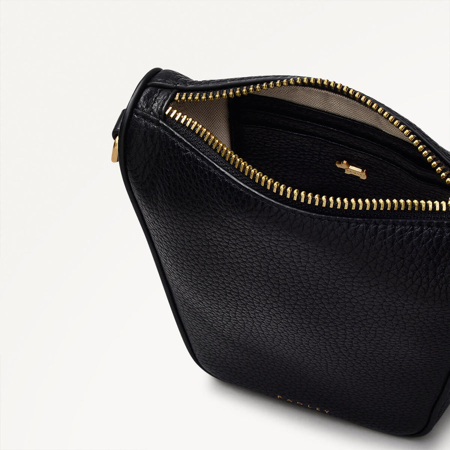 Oak Street Medium Phone Cross Body Black - 110215