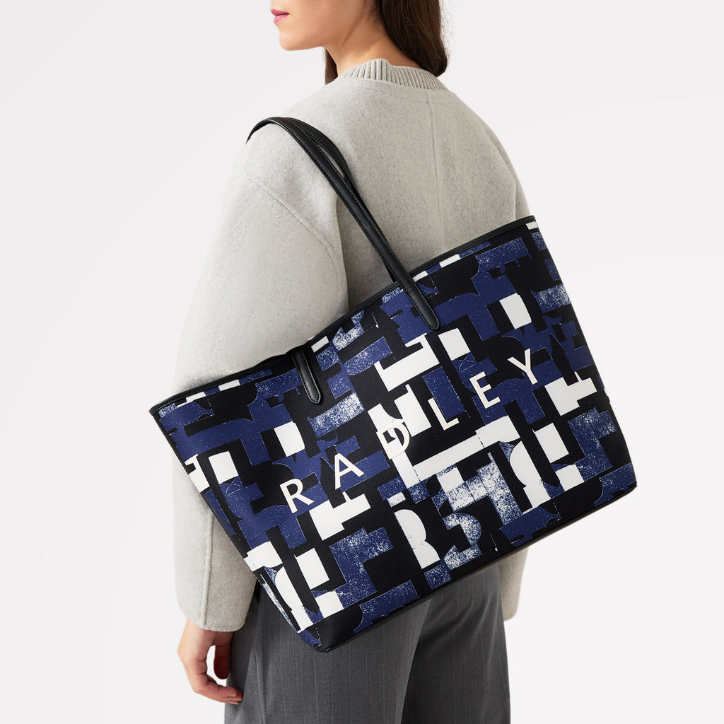 Southwell Gardens Fabric Open Top Tote Bag in Evenfall - 110298