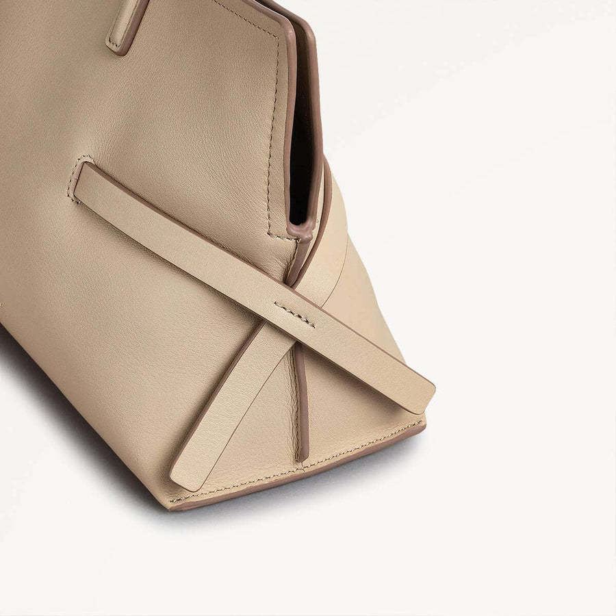 Fleet Street Leather Small Open Top Crossbody Bag in Stone - 110305