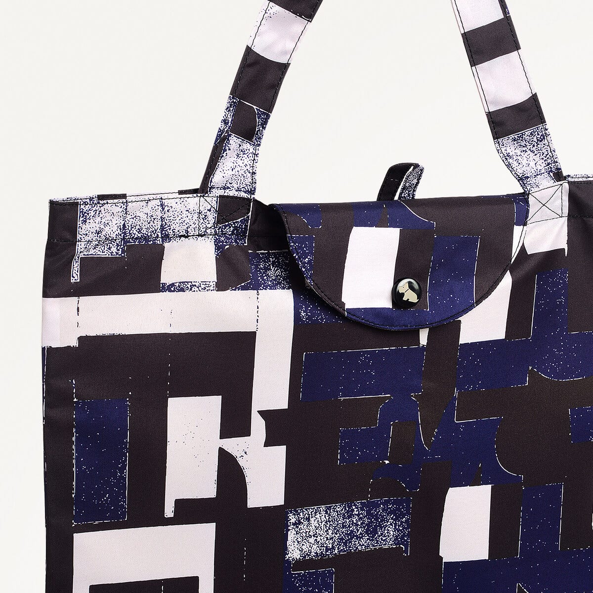 Abstract Geo Fabric Geo Responsible Foldaway in Black - 110327