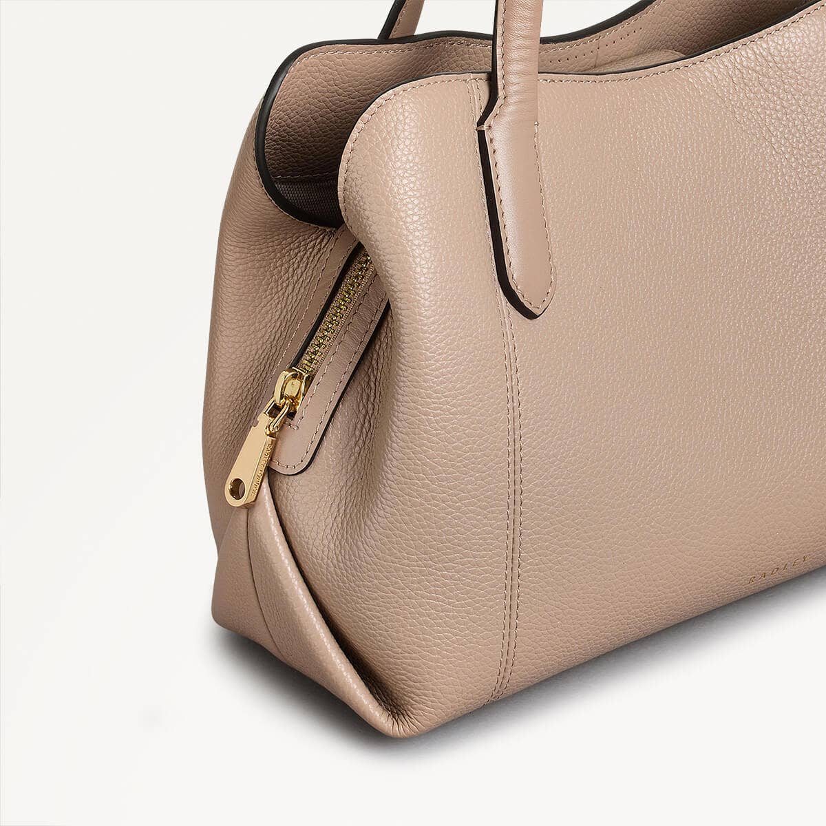 Provence Avenue Leather Small Zip Around Grab Bag in Silt - 110478
