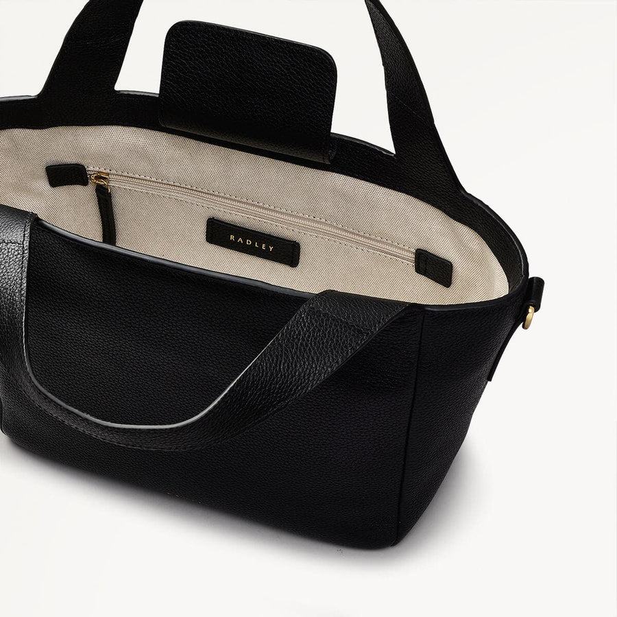 Alpha Road Leather Medium Open Top Grab Bag in Black - 110488