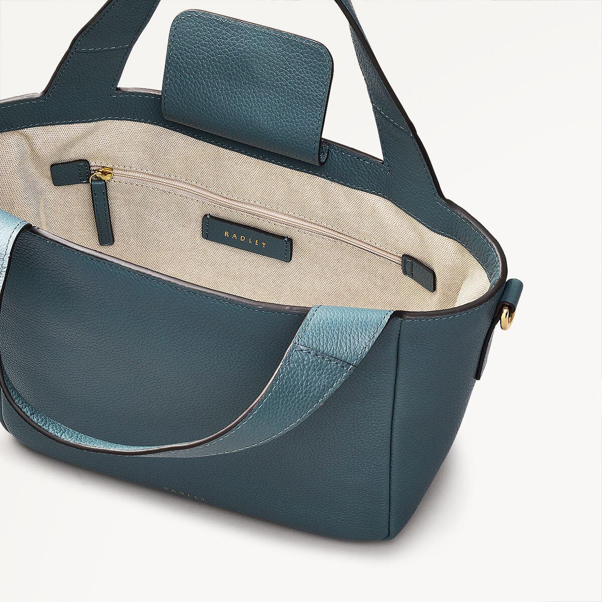 Alpha Road Leather Medium Open Top Grab Bag in Uniform - 110490