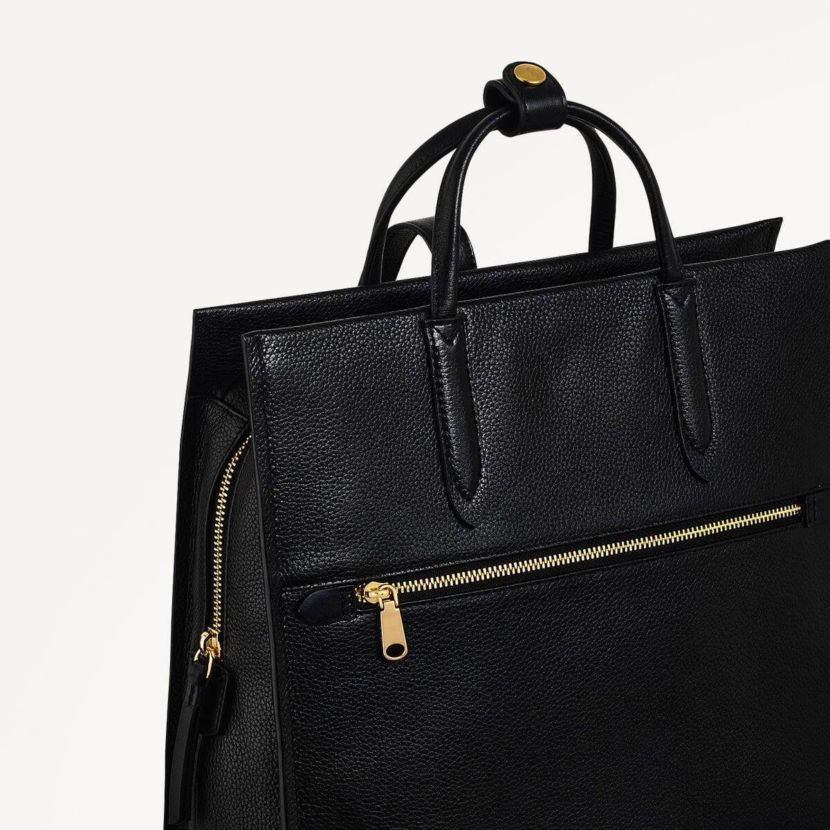 Arlington Court Leather Medium Zip Around Backpack in Black - 110517