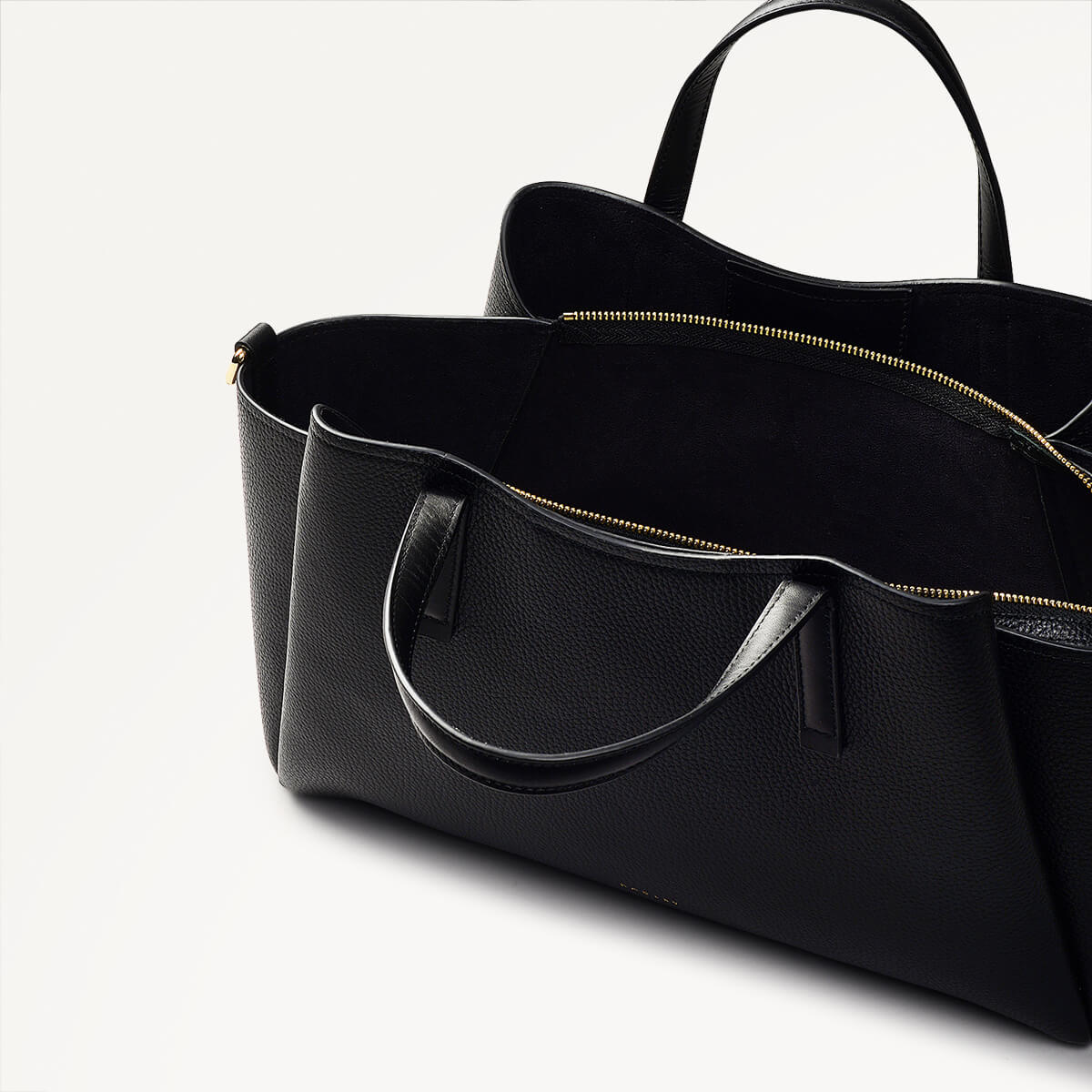 Blake Gardens Large Ziptop Grab Bag in Black - 111284