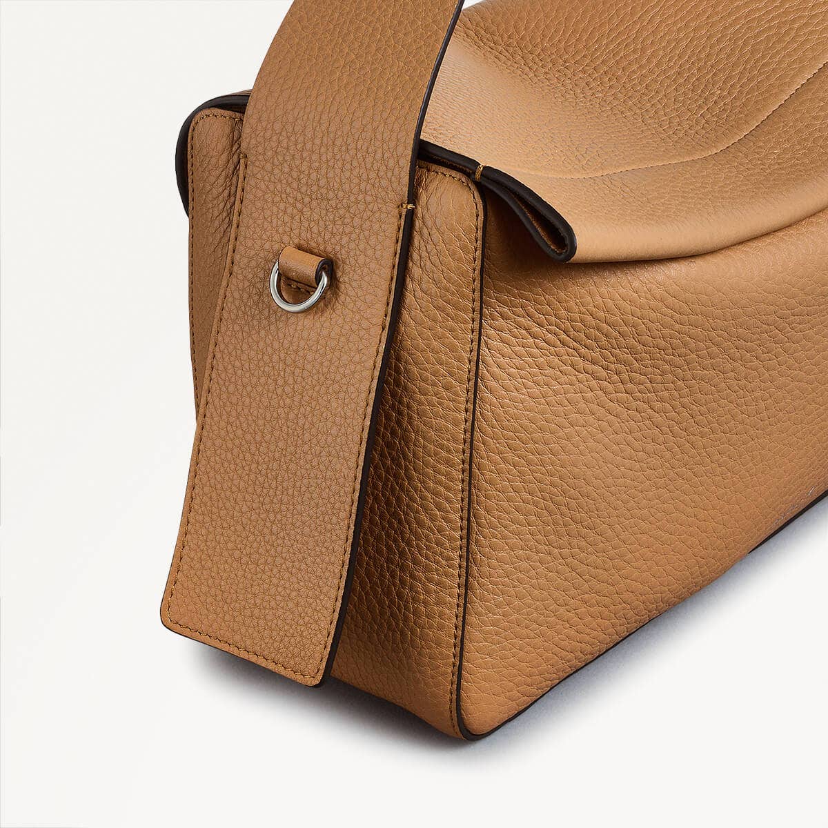 De Beauvoir Leather Medium Ziptop Grab Bag in Dark Butter - 110645