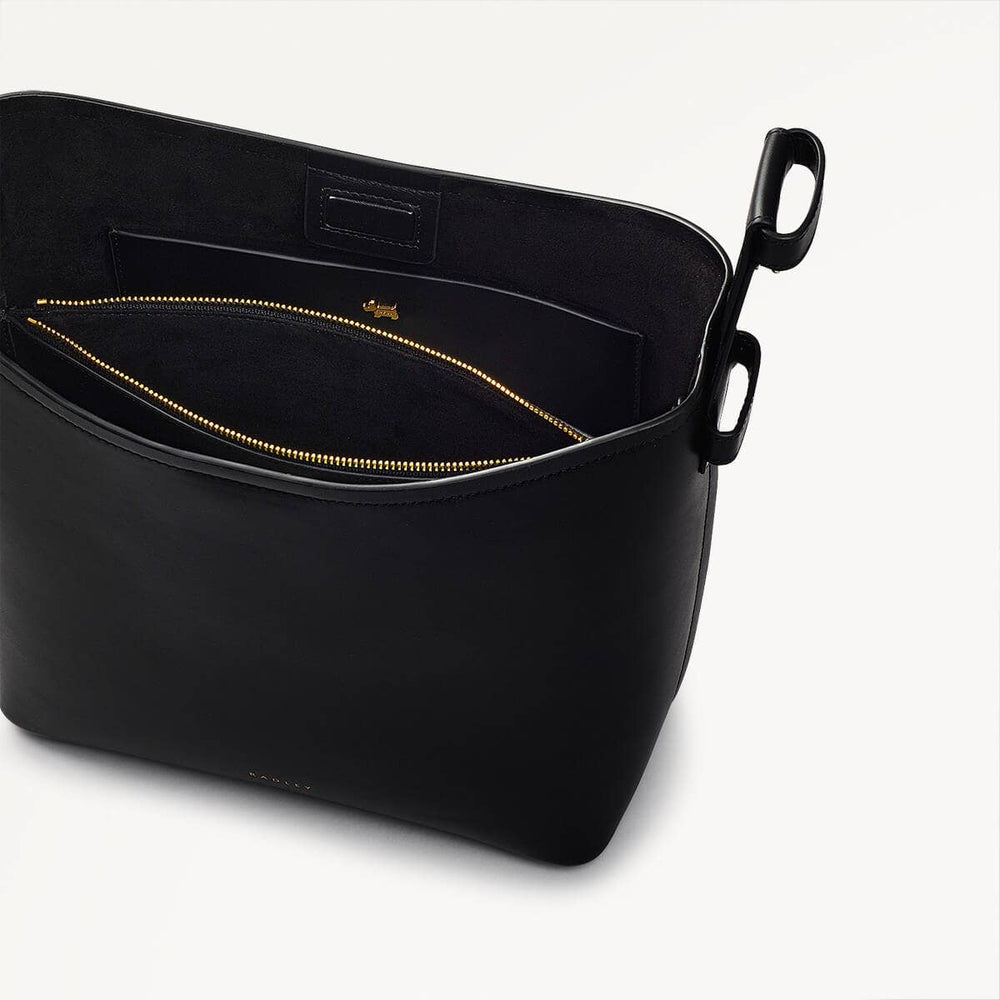 Bathurst Mews Leather Medium Ziptop Shoulder Bag in Black - 110654
