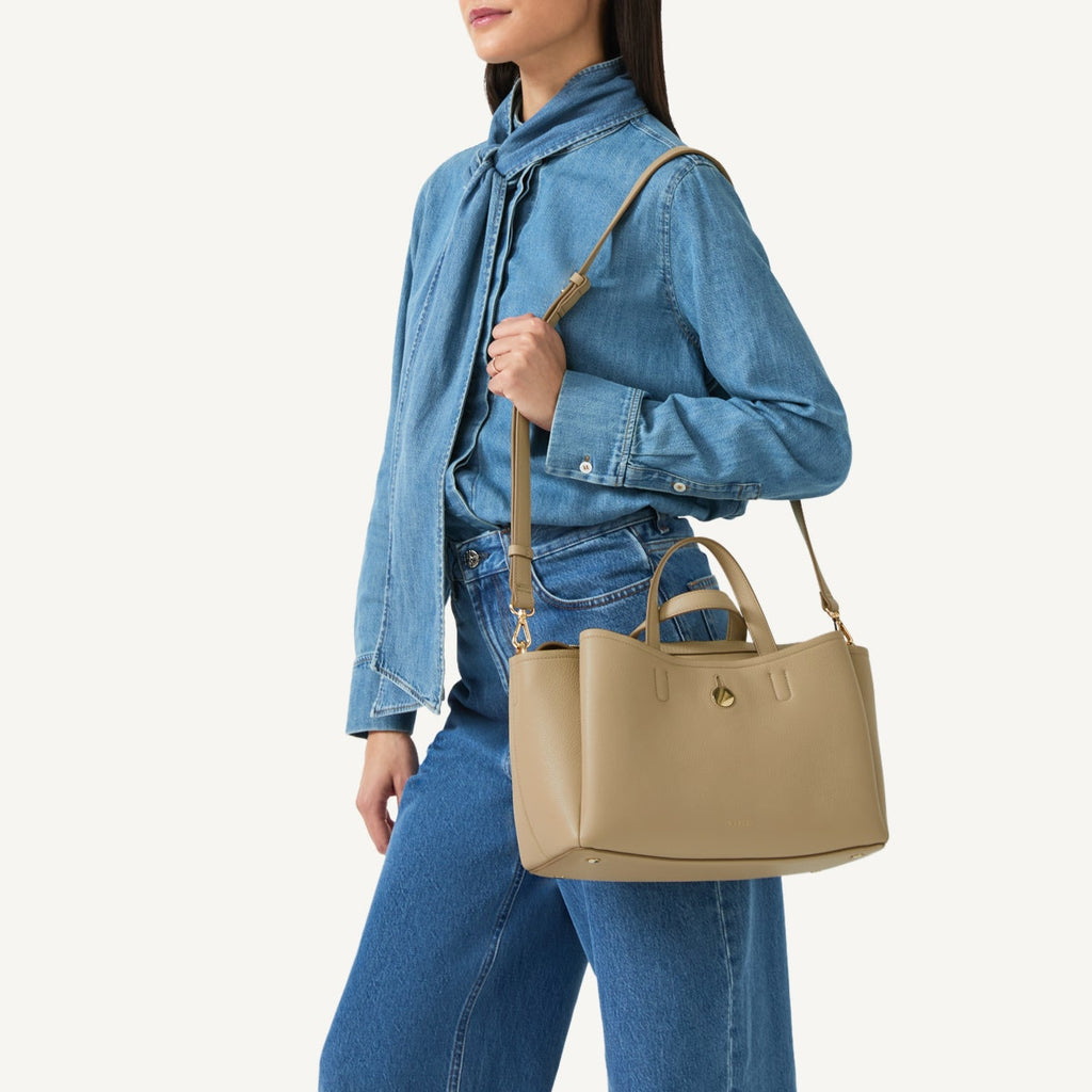 Bathurst Mews Leather Medium Ziptop Grab Bag in Stone - 110659