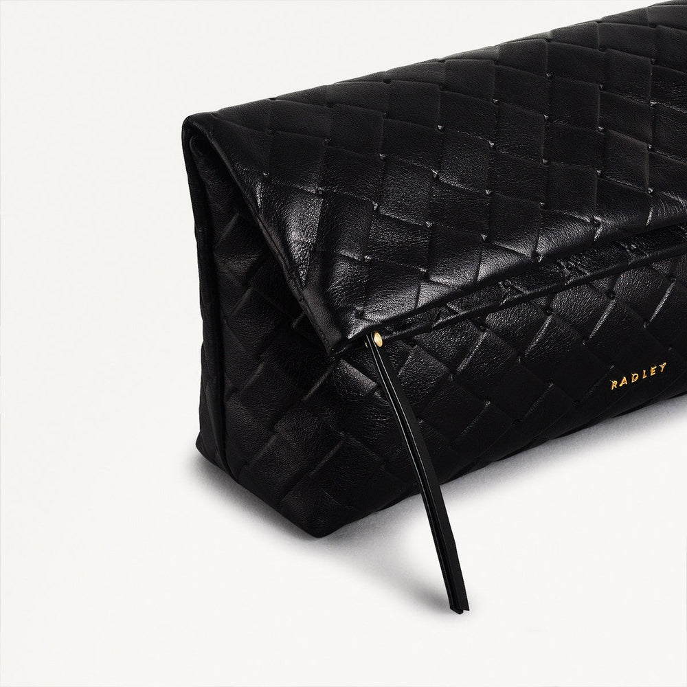 Weaver Lane Leather Medium Flapover Clutch Bag in Black - 110662