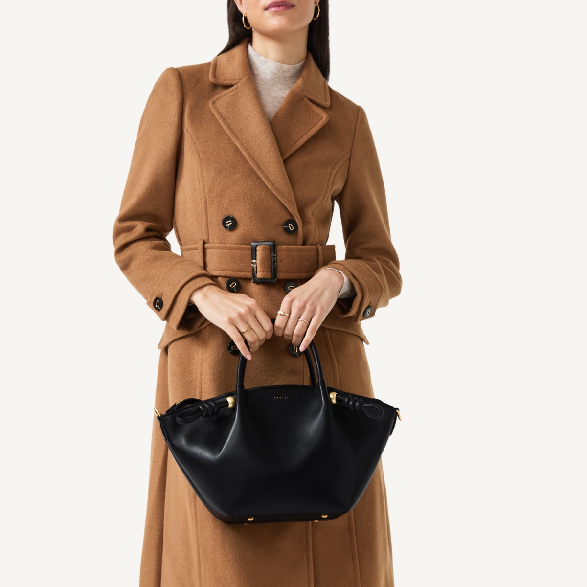 The Romilly Leather Medium Ziptop Grab Bag in Black - 110665