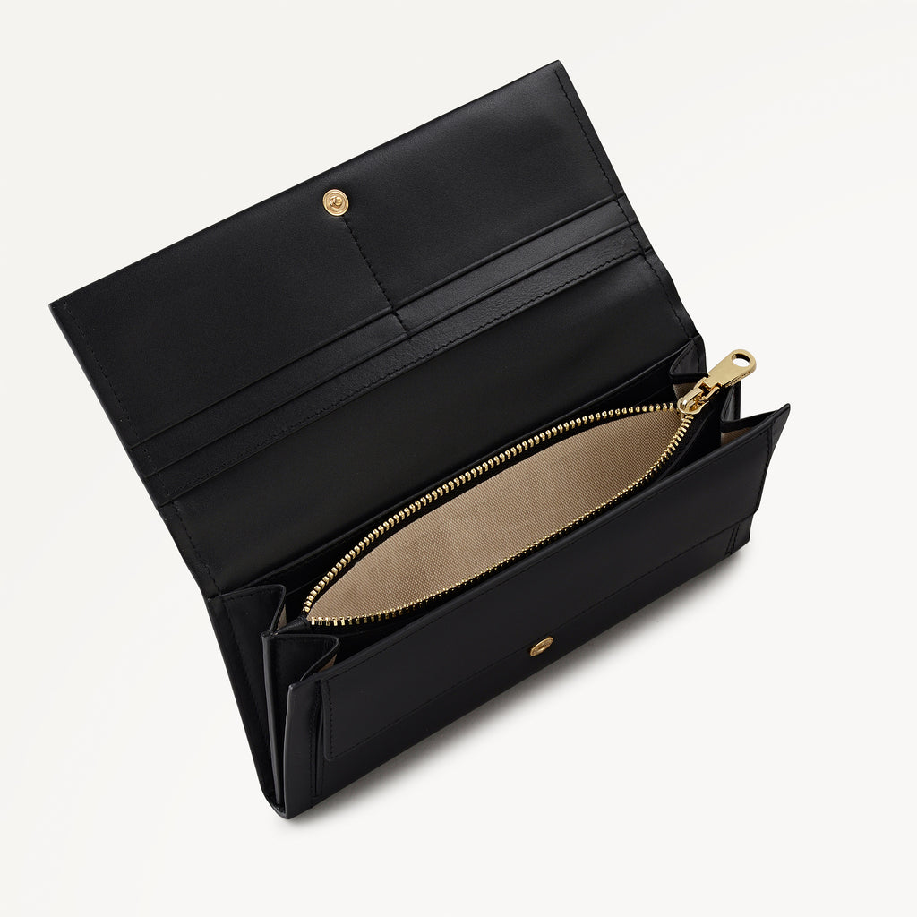 Heritage Lane Leather Large Flapover Wallet in Black - 110741