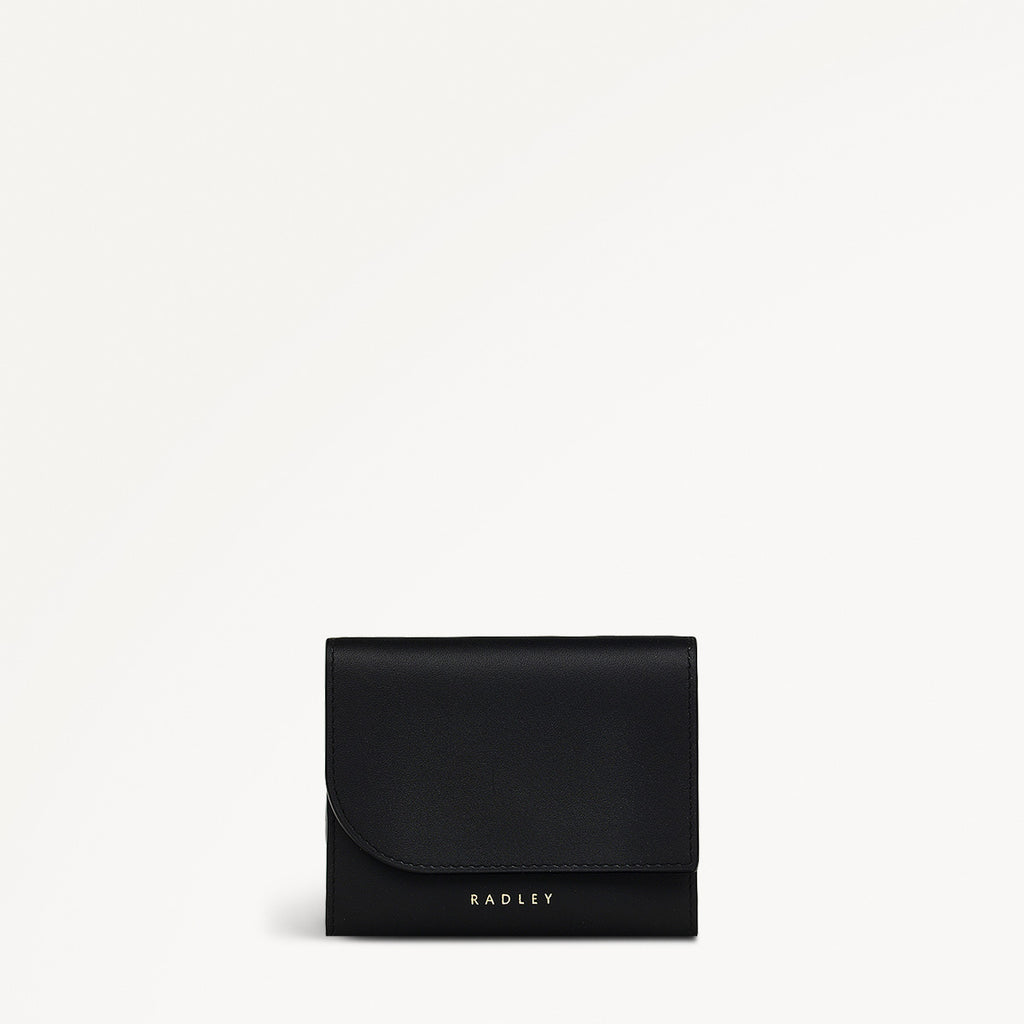 Pockets Leather Small Trifold Wallet in Black - 110751