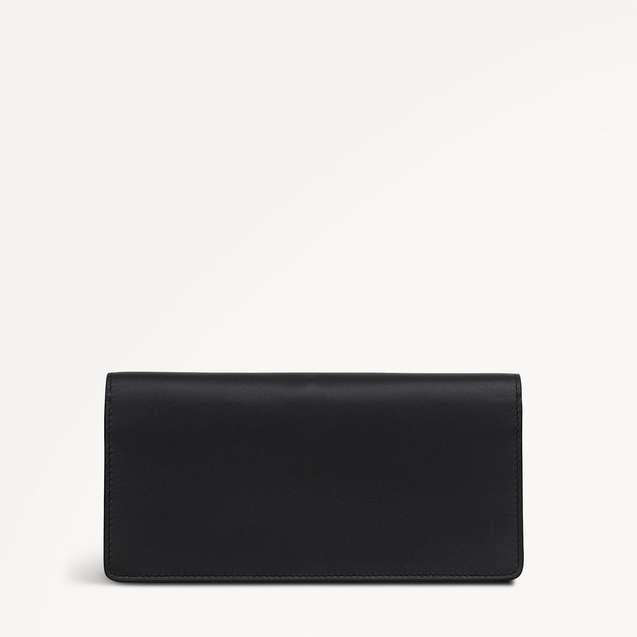 Pockets Leather Large Bifold Wallet in Black - 110753
