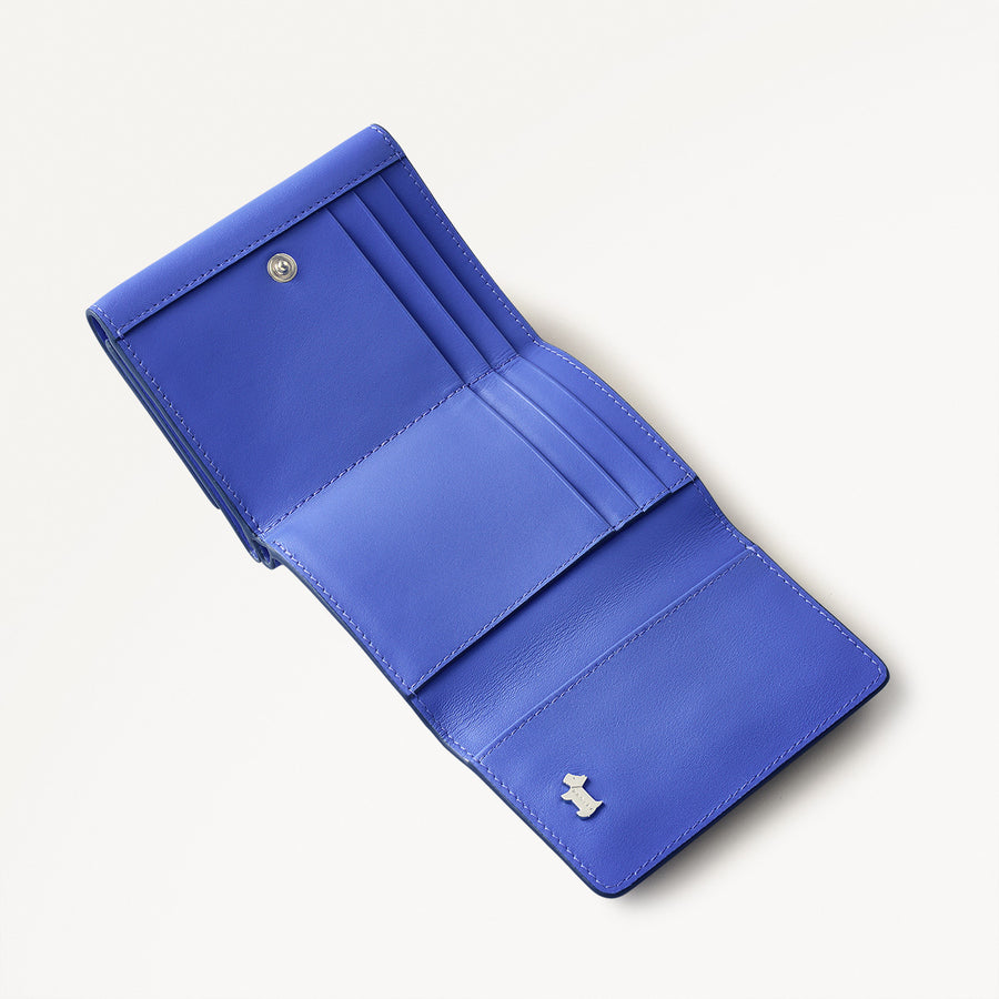 Pockets Leather Small Trifold Wallet in Yves Blue - 110757