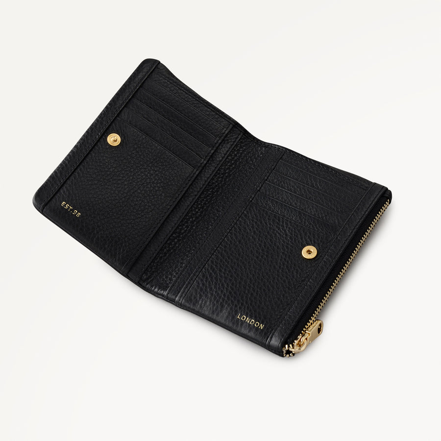 Mallow Street Leather Medium Bifold Wallet in Black - 110764