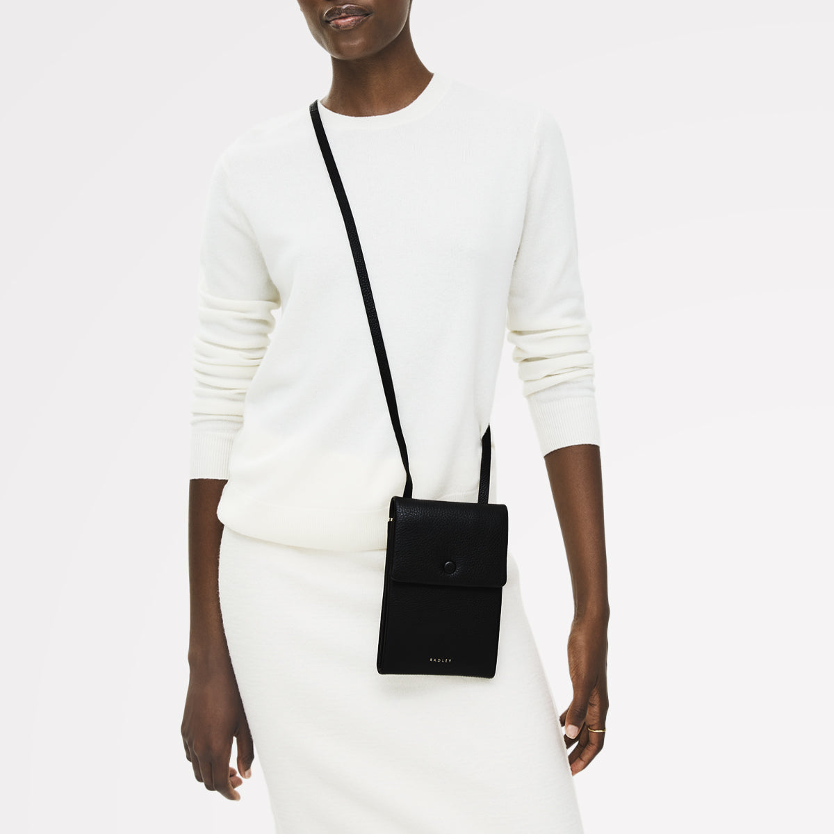 Mallow Street Medium Phone Cross Body Black - 110770