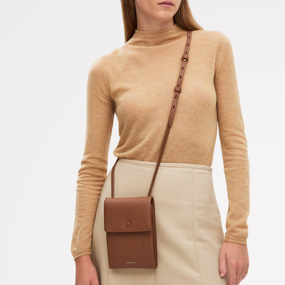 Mallow Street Medium Phone Cross Body Saddle - 110771